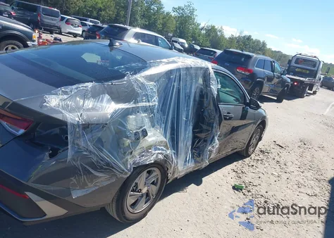 2025 Hyundai Elantra Se z USA, uszkodzony, nr VIN KMHLL4DG3SU915371